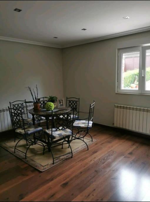 Casa Con Finca En Oviedo El Casero Kültér fotó
